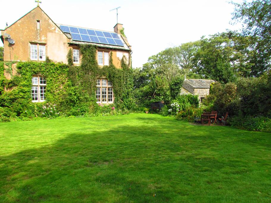 West ensuite double room Bed & Breakfasts for Rent in Millom, Cumbria