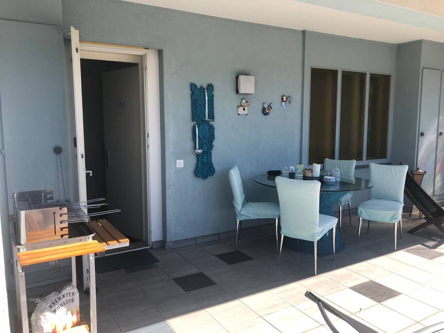 Grill e tavolo esterno