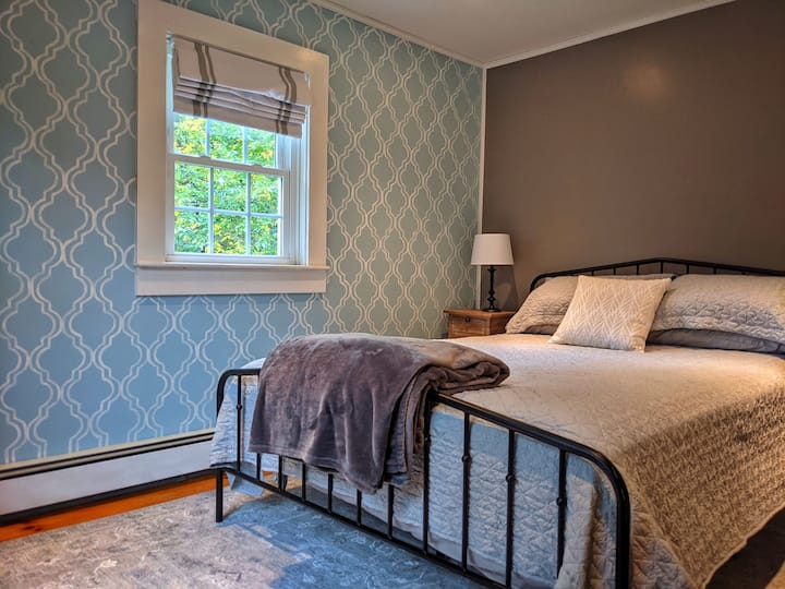 Dhoma e miqve "Queen"