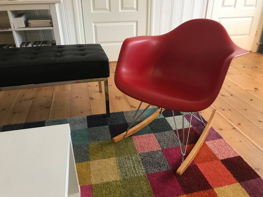 The new rug and some of the new furniture. (2018).