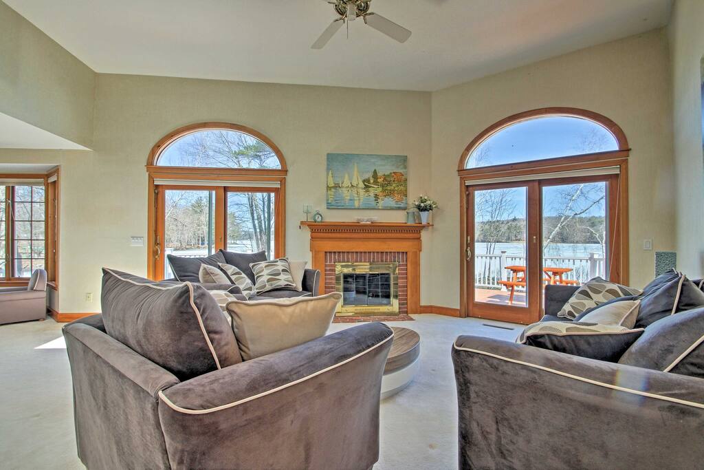 You'll have plenty of wiggle room inside 4,000 square feet of living space.