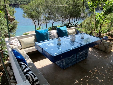 Seafront Summer House Fjaka - 4 adults and 4 kids