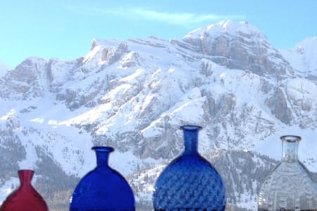 ContemporaryDesign & mountain view