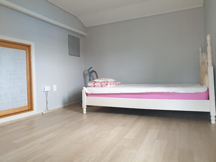 Спалня на втори етаж