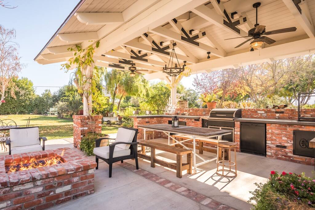 Enjoy indoor outdoor living, cooking and relaxing