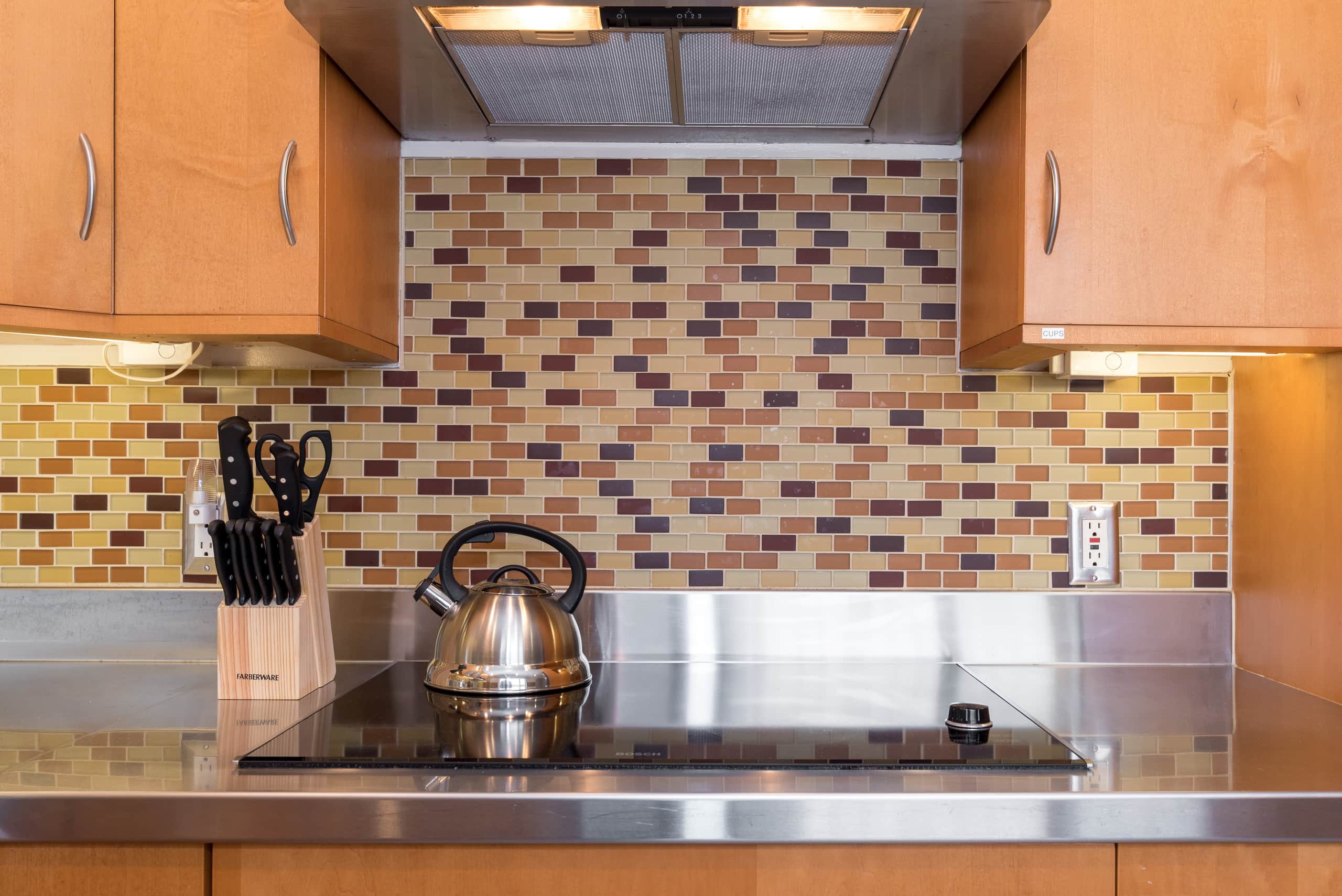 Home in San Francisco · ★5.0 · 2 bedrooms · 2 beds · 2 private baths - Image 13