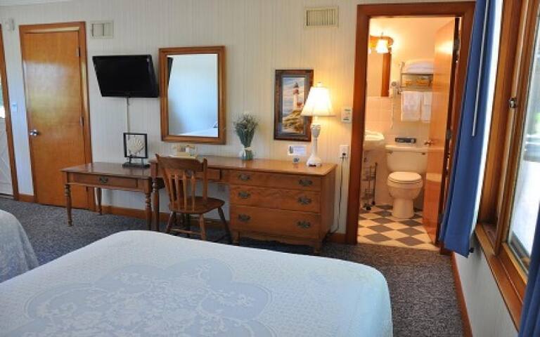 Towne Lyne Motel managed Airbnb listing 1