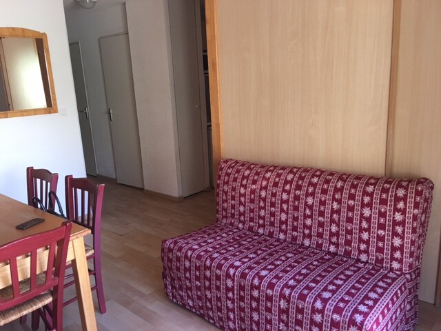 ספה נפתחת 140 ס"מ