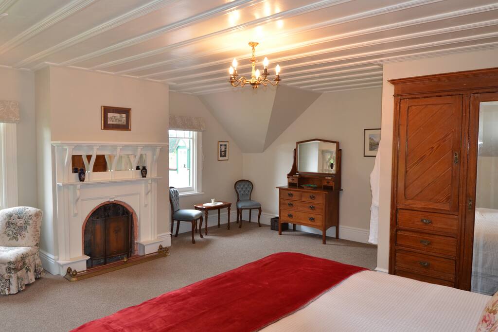 A'Deane Room