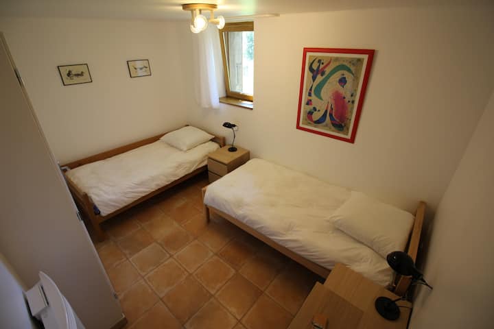 La Chambre Du Bassin Au Pouget En Lozère - Le Pont-de-Montvert