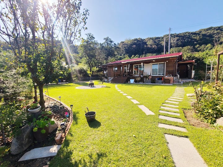 Geumsan-gun Fitness Friendly Rentals - South Chungcheong Province