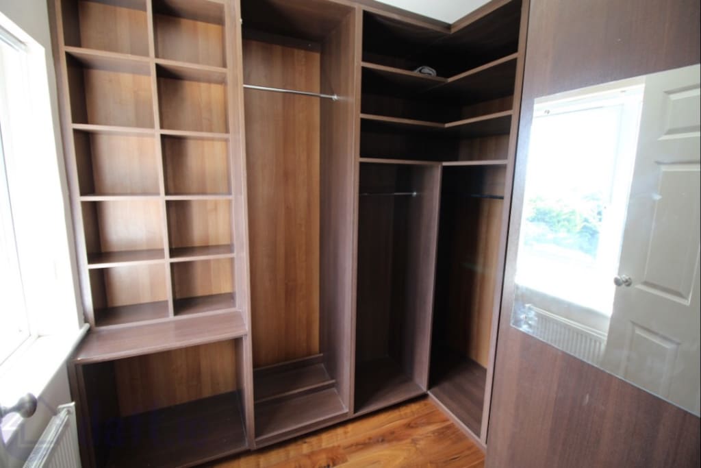WALK IN CLOSETS IN ALL ROOMS