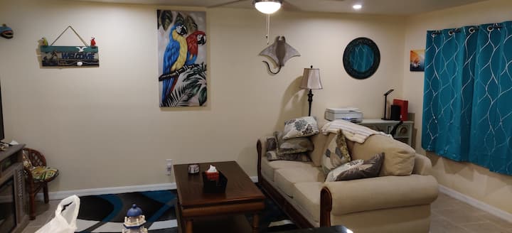 2/2 Tropical Oasis 3 Blks To Beach W/private Yard - Florida