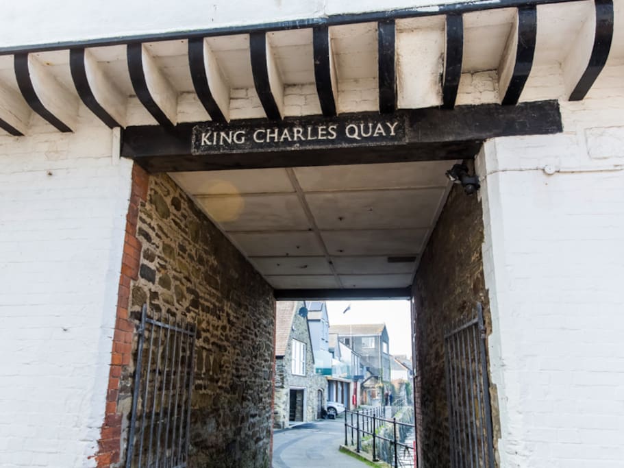 Entrance to King Charles Quay (guests will need to reverse their cars through this space to access the car parking spaces).