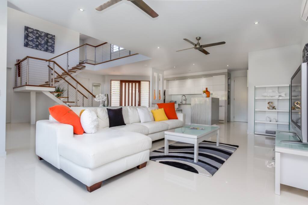 Beautiful open plan lounge room to relax, watch TV or just chill out.