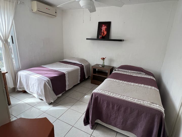 带空调的第二间卧室
第二间卧室 