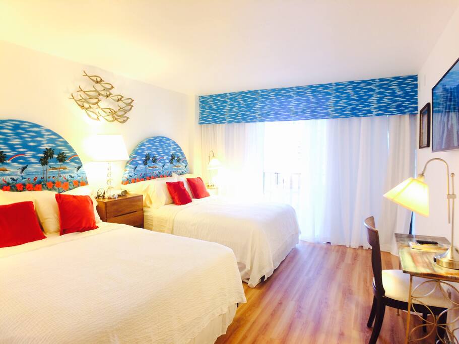 Queens bed
