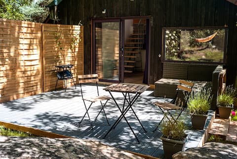 Cottage in the heart of the Fontainebleau forest.