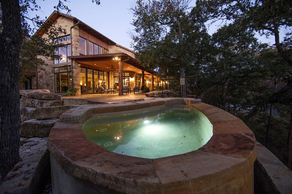 Pool/Hot Tub Overlooking Guadalupe River