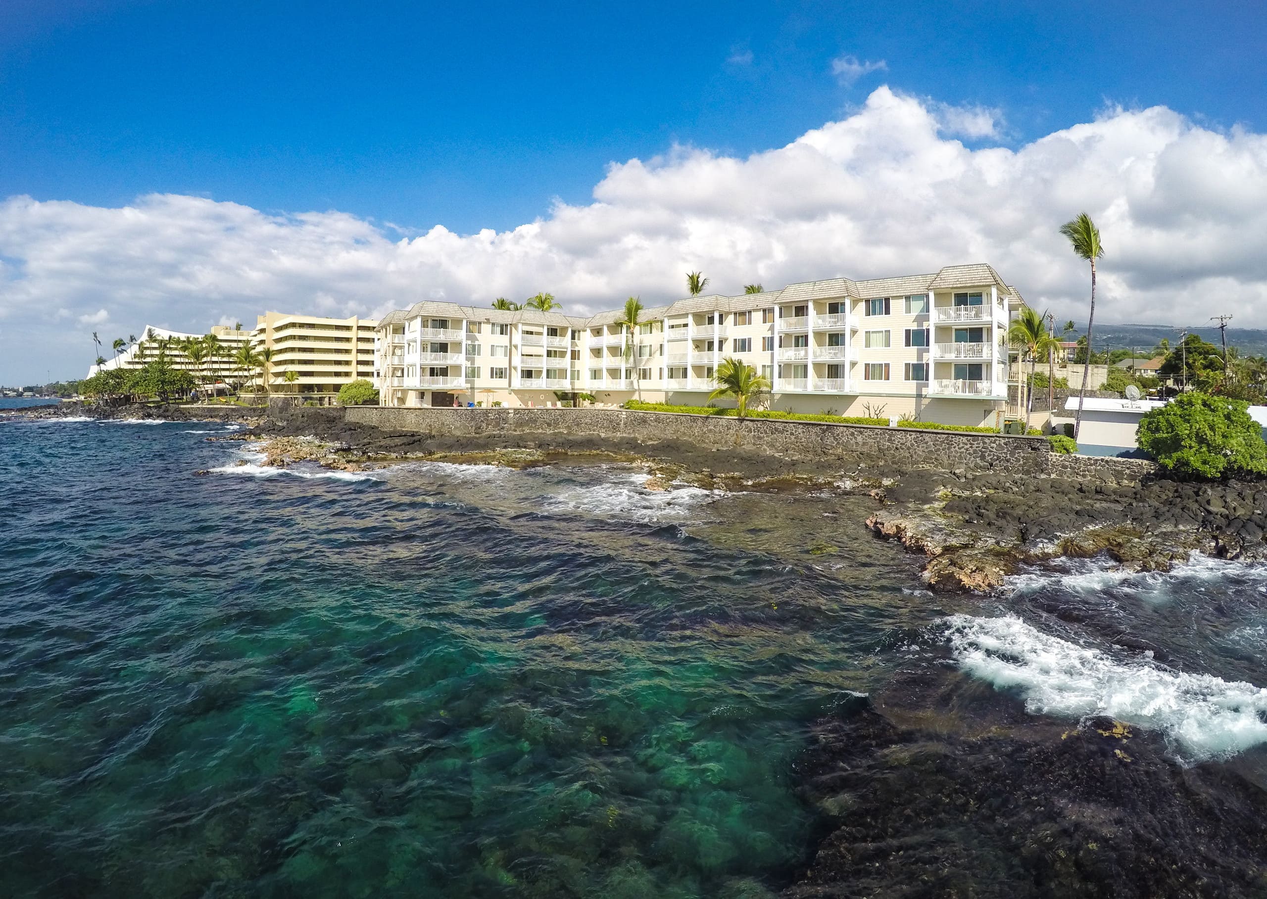 Condo in Kailua-Kona · ★4.47 · 1 bedroom · 2 beds · 1 private bath - Image 16