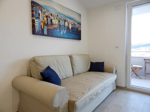 Successful Airbnb property: Sweet escape One bedroom Apartment A7 (2+1) in Drvenik Mali