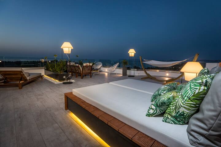 The Hill House | Seaview Luxury Villa gallery image 2