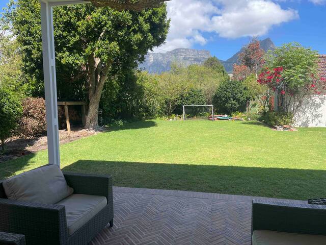 Spacious Family Home with Pool gallery image 2