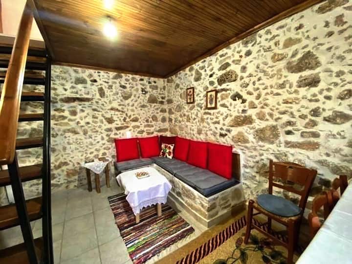 Nikos Traditional House - Кисамос