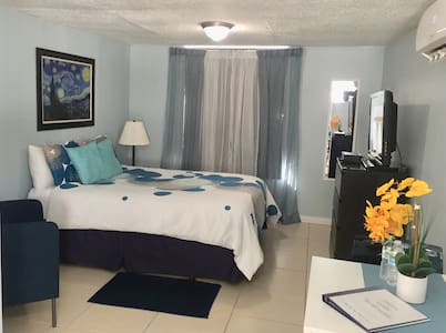 Relax and Unwind in this Cozy Cottage