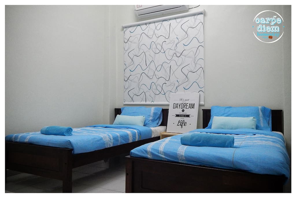 Twin Bed room