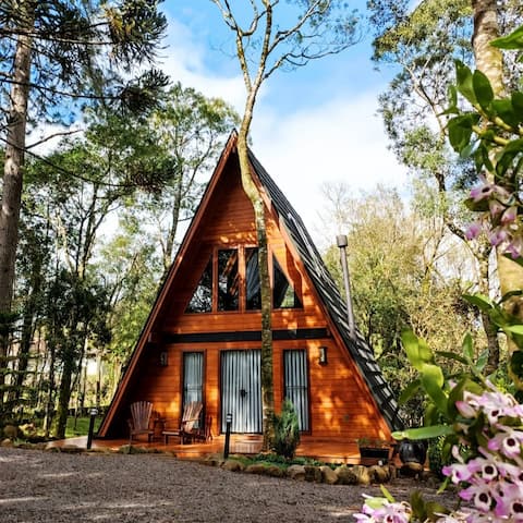Imóvel de sucesso: Cabana dos Pinheiros - Lawn em Gramado