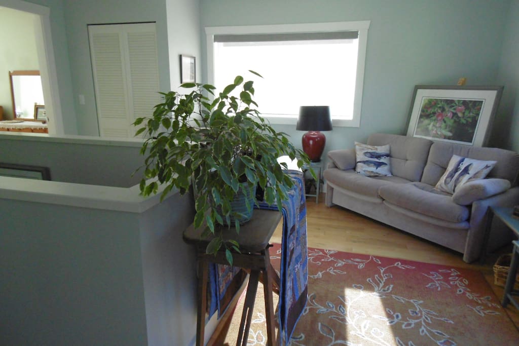 Your bright and cozy sitting room
