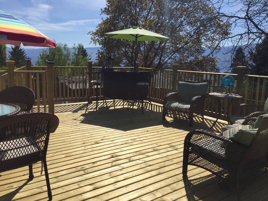 The Upper Deck