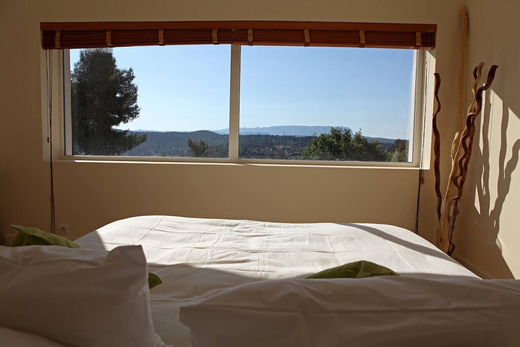 Zen - Lit avec vue sur la Sainte Victoire