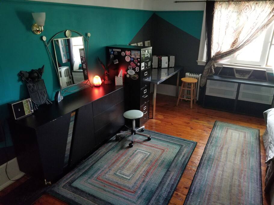 Private Studio - Bedroom Space