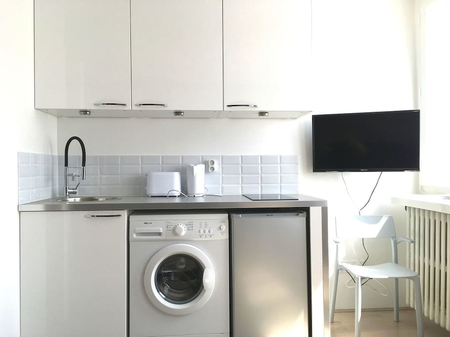 Equipped kitchenette