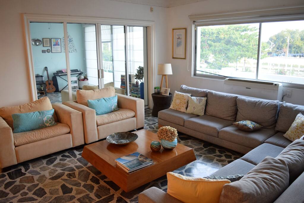 Tropical decor