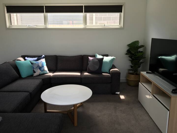 South Haven, Port Fairy
Playground, Wifi & Netflix - Port Fairy