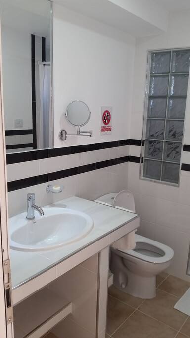 BAÑO2