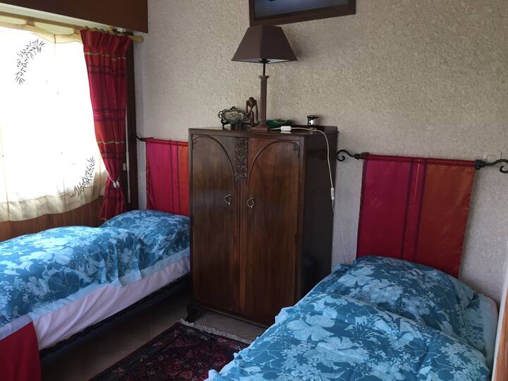 仅限小型「夏季」客房