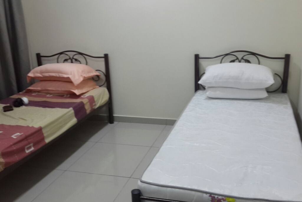 2 bed each room