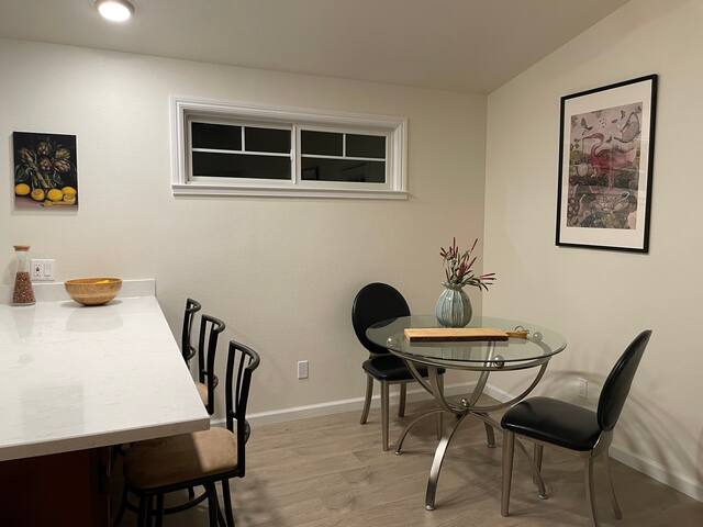 Central location! 2House 9bd5ba fit 18people gallery image 3