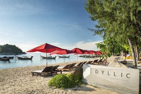 Idllyic Concept Sunrise Beach Lipe