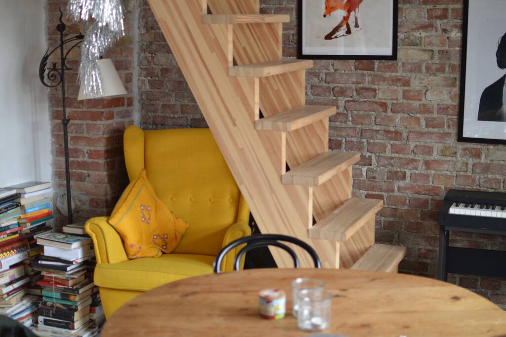 Cozy dining room area