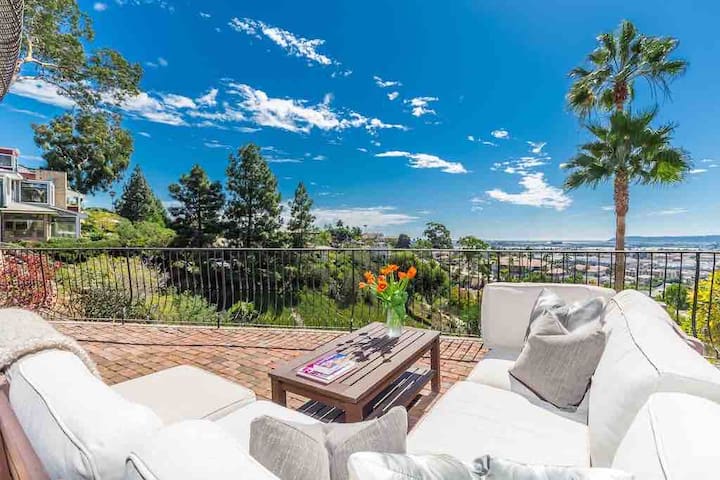 Mission Hills 3BR • Panoramic Views & Sunsets