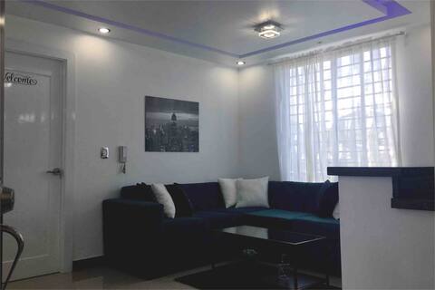(LIBERTY 1/BR APT W/KING SIZE BED )