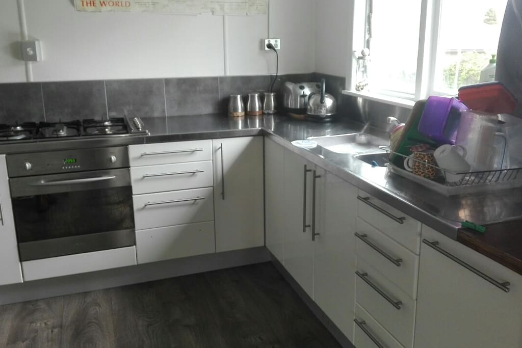 If your a Wizz in the kitchen I'm sure a chef/cook would be very comfortable in here!