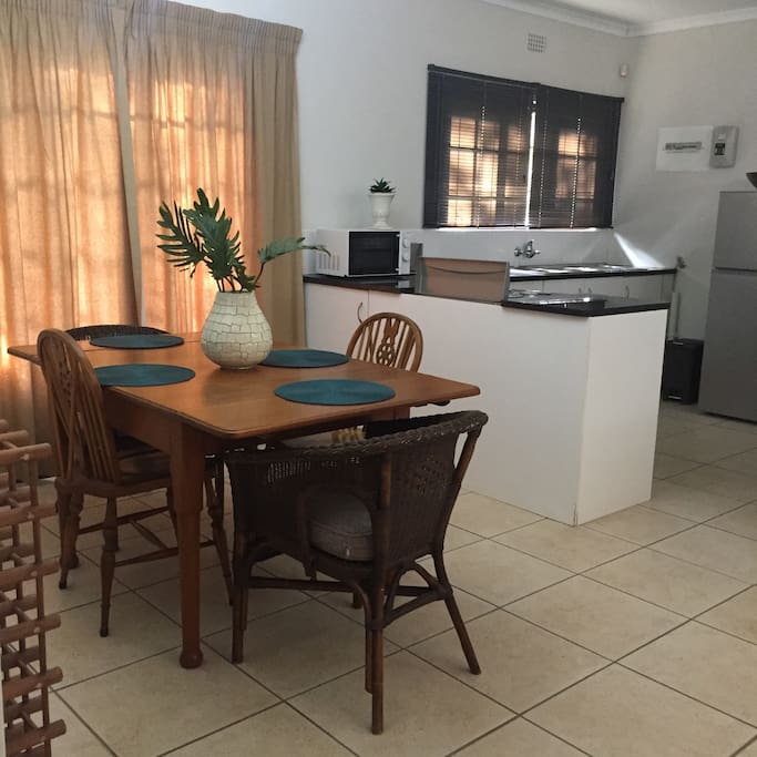 Dinnig - Kitchen