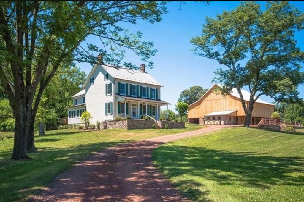Rustic Meets Modern Farmhouse In Bucks County Houses For Rent In Coopersburg Pennsylvania United States