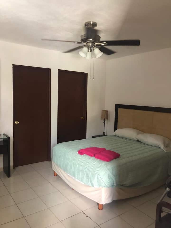 01 Cama matrimonial